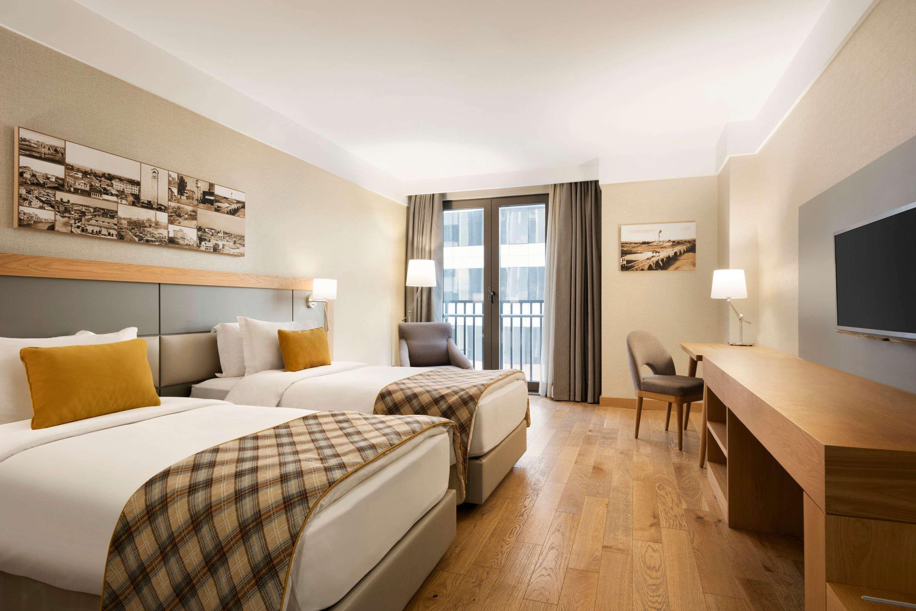 Ramada Hotel & Suites Адана Экстерьер фото